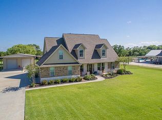 4710 Landon Ln, Cove, TX 77523