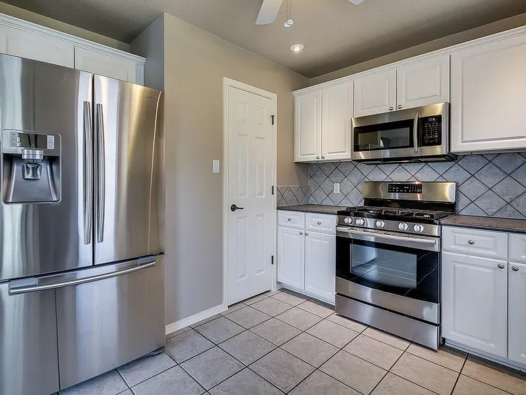 14316 Ballycastle Trl — Photo 11