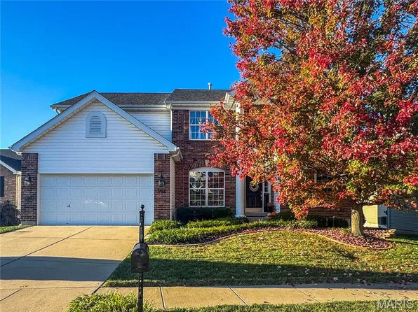 6804 Eagles View Dr, Pacific, MO 63069