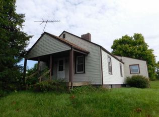 7625 Ridge Rd, Zanesville, OH 43701