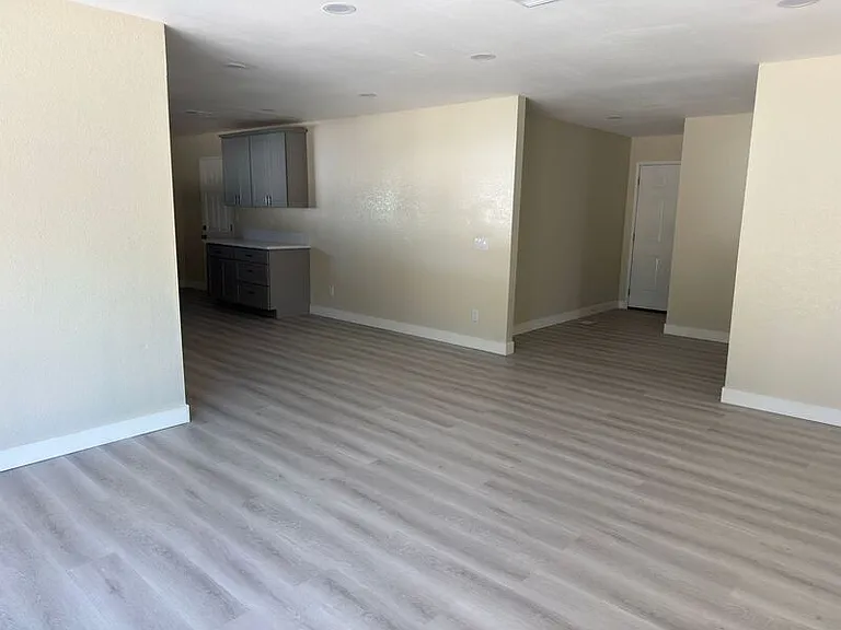 17424 Seville Ct — Photo 7