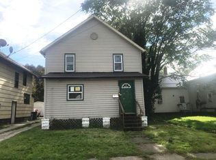 426 W 52nd St, Ashtabula, OH 44004
