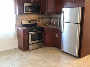 21-02 123rd St #1R, College Pt, NY 11356