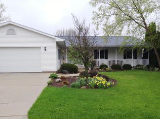 805 Pheasant Run, Watertown, WI 53094