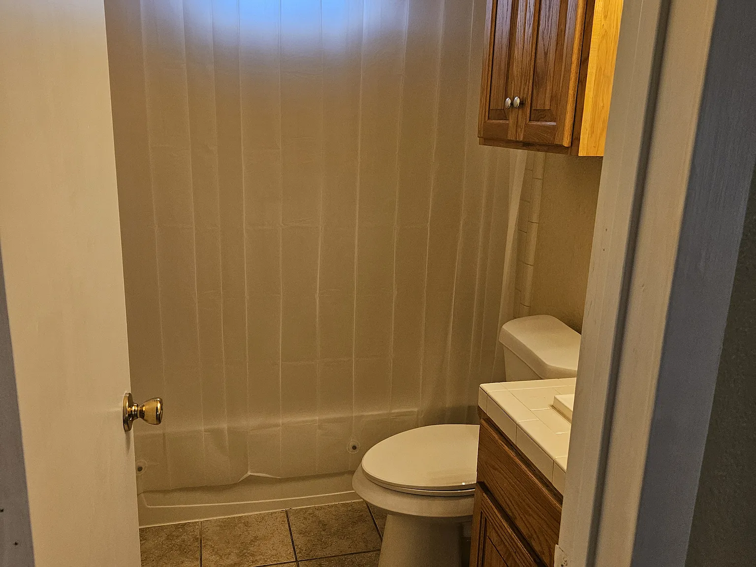 2 bed, 1000 sqft, $1,200 — Photo 2