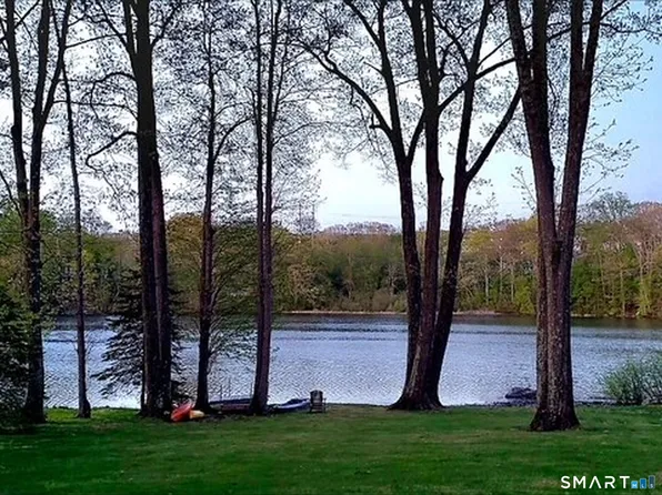 622 Lakeside Boulevard West, Waterbury, CT 06708