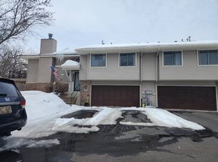 1582 Clemson Dr #B, Eagan, MN 55122