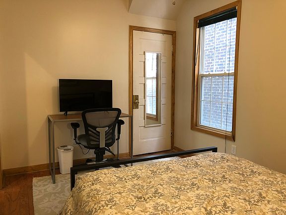 5th image of 2470 Indianola Ave APT A