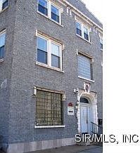 3rd image of 2054 Edison Ave