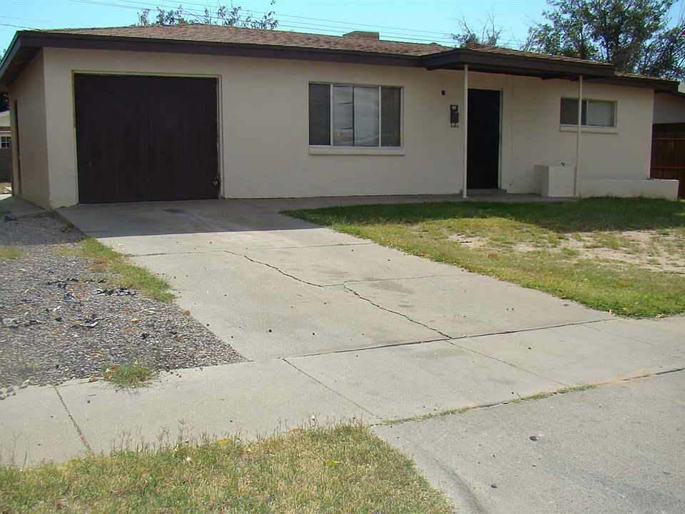 1st image of 1860 Anderson Dr