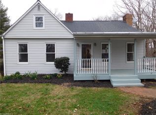 3805 Vienna Dozier Rd, Pfafftown, NC 27040