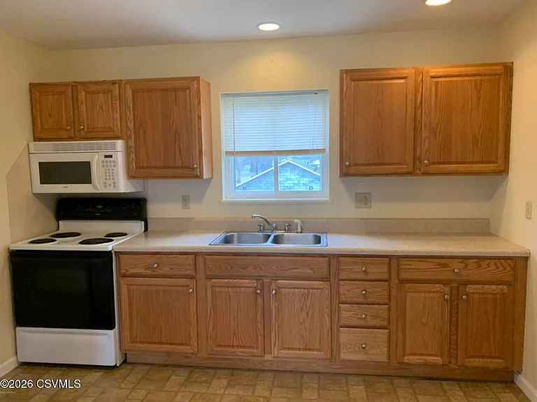1607 Seidel Ave #B — Photo 4