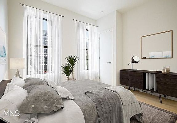 5th image of 1760 1st Ave APT 7