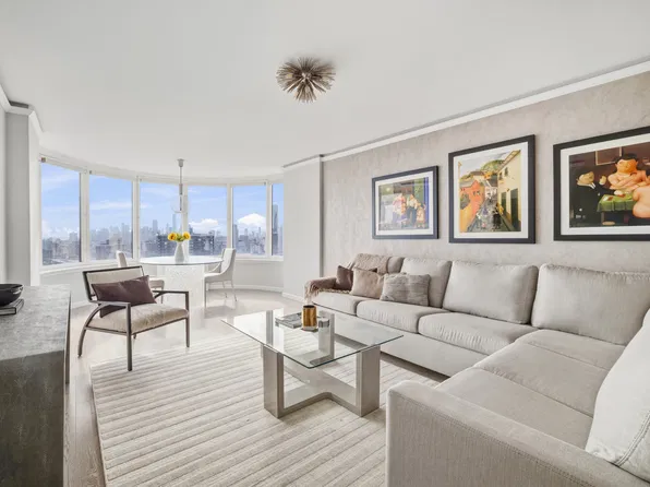 330 East 38th Street image 1 of 26