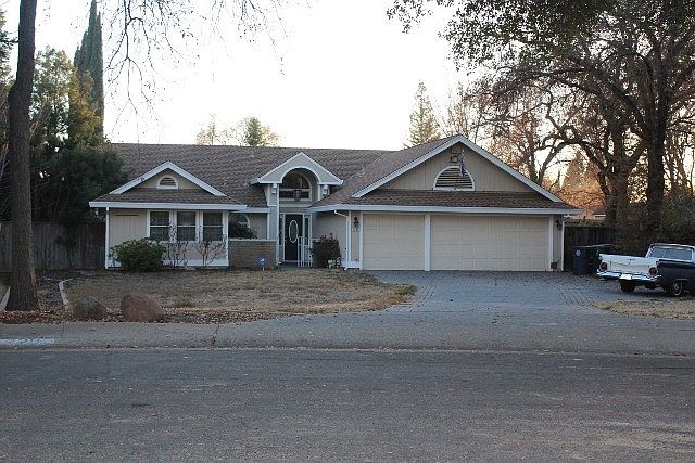 1st image of 7207 Yarrow Way