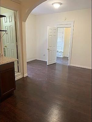 3rd image of 281 23rd St #5A