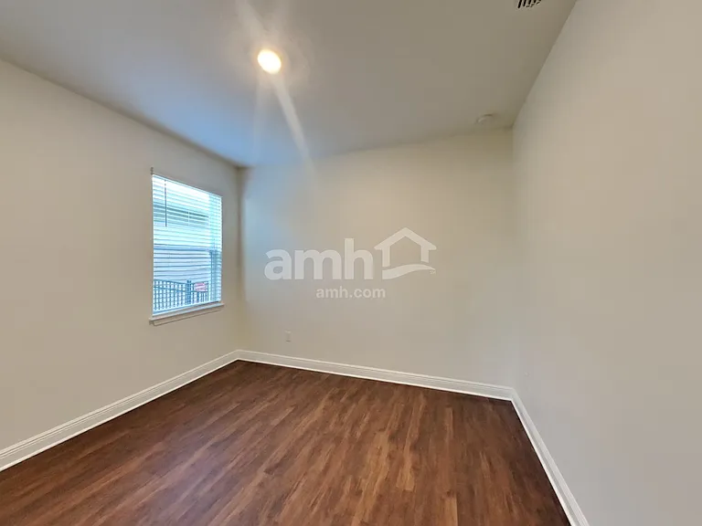 27478 Saint Andrews Ave — Photo 16