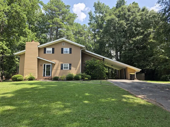 6 Lynn Cir, Newnan, GA 30263
