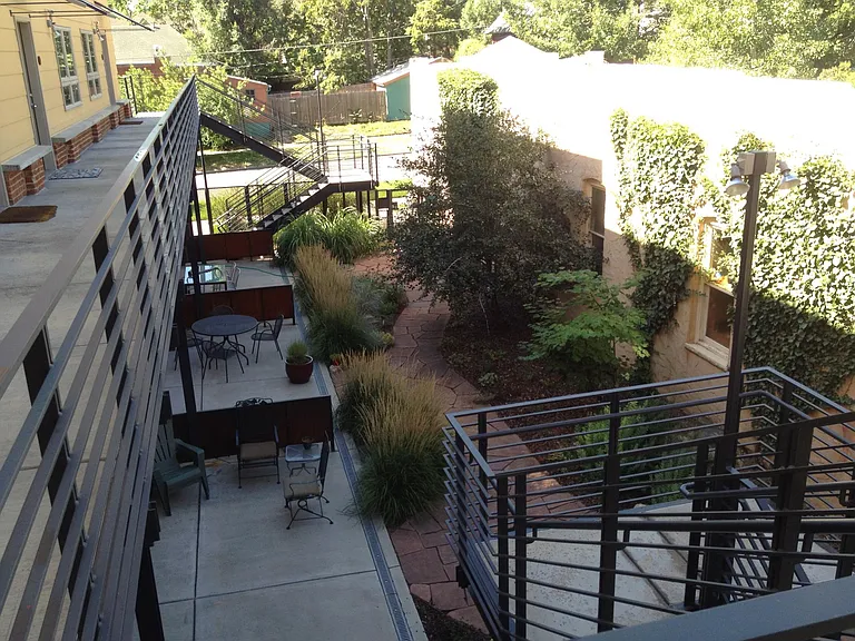 2501 Grove St #201 — Photo 3