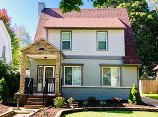 343 S Commonwealth Ave, Aurora, IL 60506