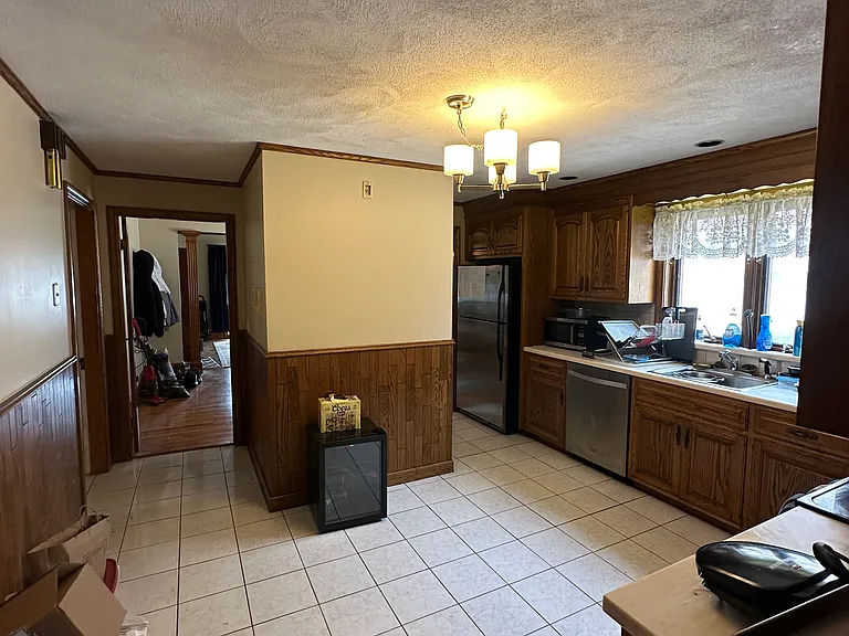 264 Market St — Photo 3