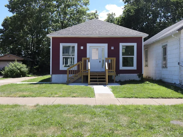 114 Water St, Streator, IL 61364