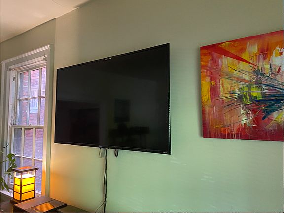 3rd image of 112 S Arthur Ashe Blvd APT B