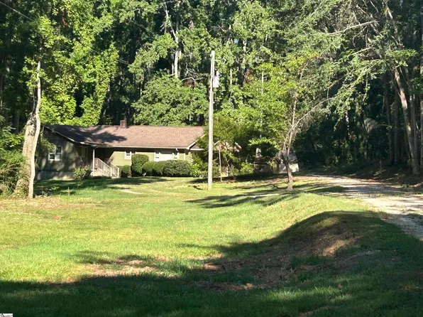 3153 Georgia Rd, Gray Court, SC 29645