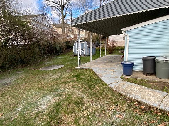 5th image of 11 S Cherrybrook Pl