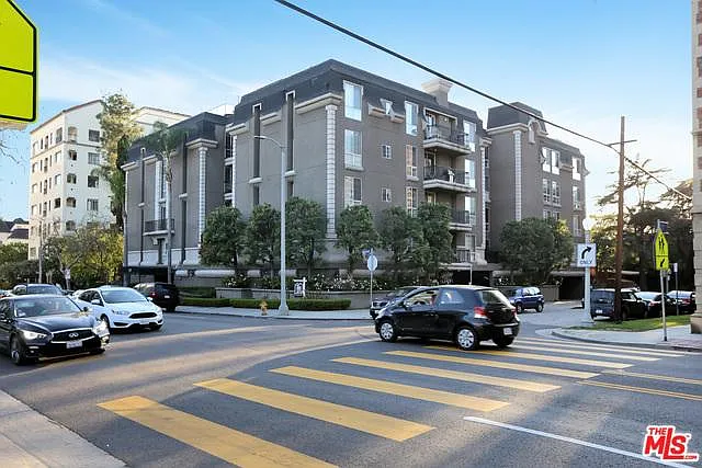 585 N Rossmore Ave #208 — Photo 19