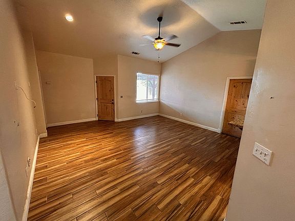 4th image of 1795 N Virginia Ct