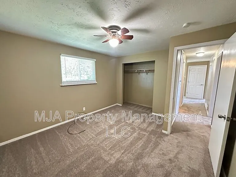 6046 S 4000 W #UPPER — Photo 17
