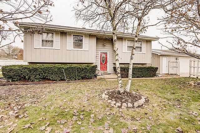 1st image of 1313 Lizabeth Ln