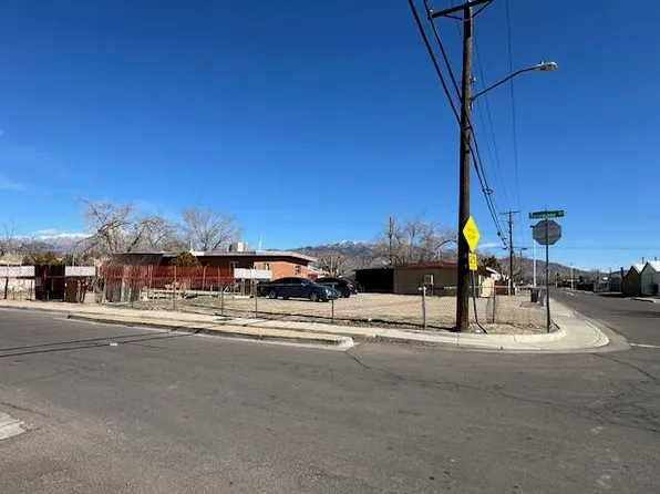 204 Tennessee St NE, Albuquerque, NM 87108