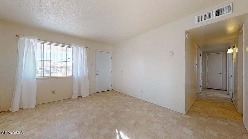 1st image of 5620 Edinburg Dr