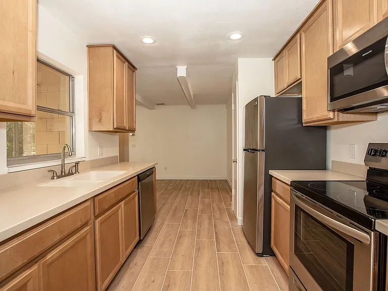 2242 King Johns Ct — Photo 4