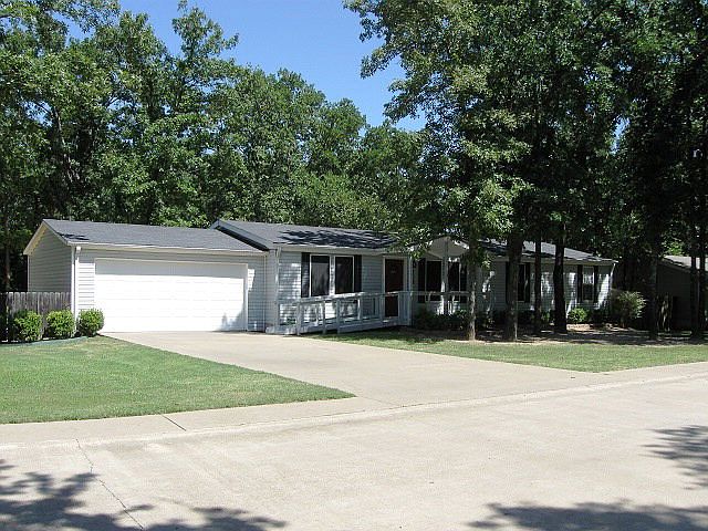 1st image of 104 Chico Ct