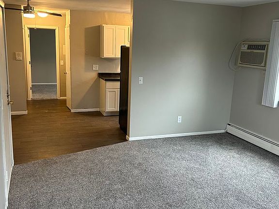 3rd image of 3116 22nd Ave S APT 8