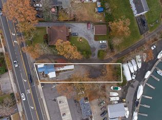 11160 Main Rd, Mattituck, NY 11952
