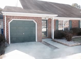 3816 Sir Francis Drake Dr, Chesapeake, VA 23321