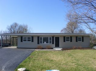 313 View Point Ln, Lake Saint Louis, MO 63367