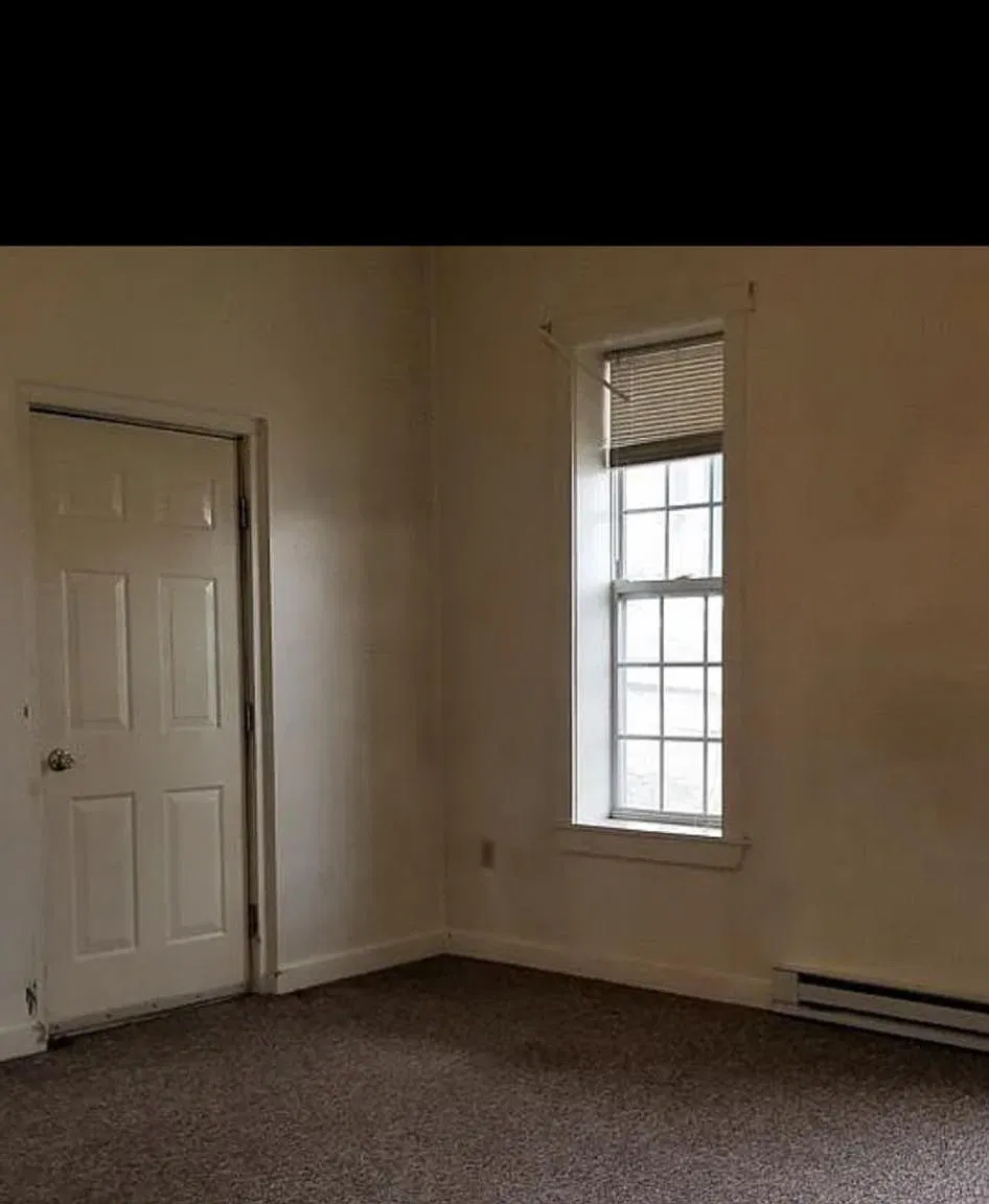 2 bed, 1200 sqft, $975 — Photo 4
