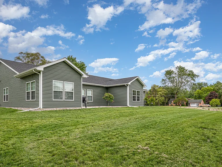 16051 Doyle Rd — Photo 26
