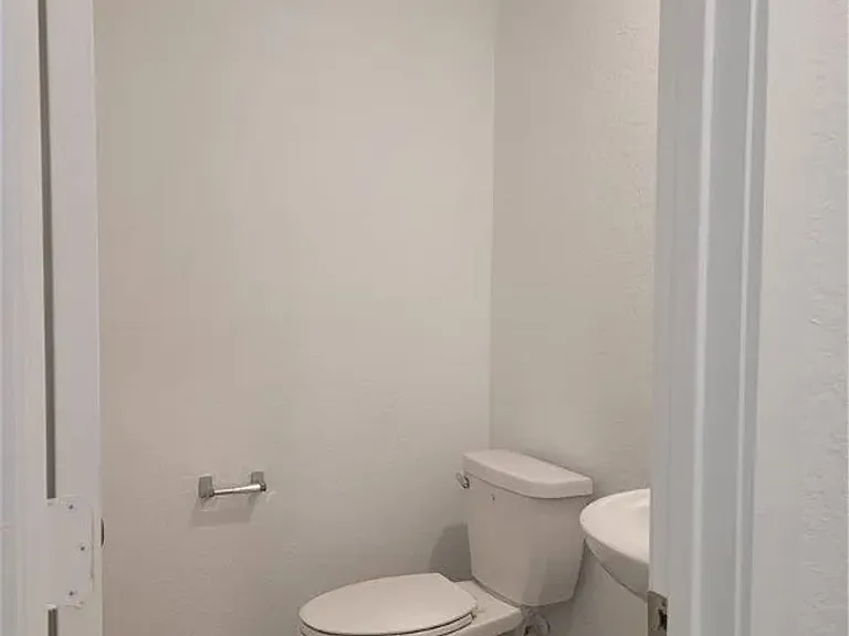 3310 Noir Ln — Photo 4