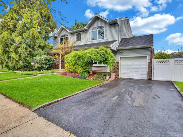 138 Norman Drive, East Meadow, NY 11554