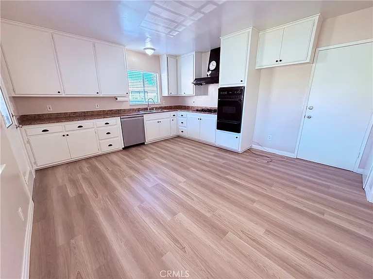 14820 Ragan Dr — Photo 7