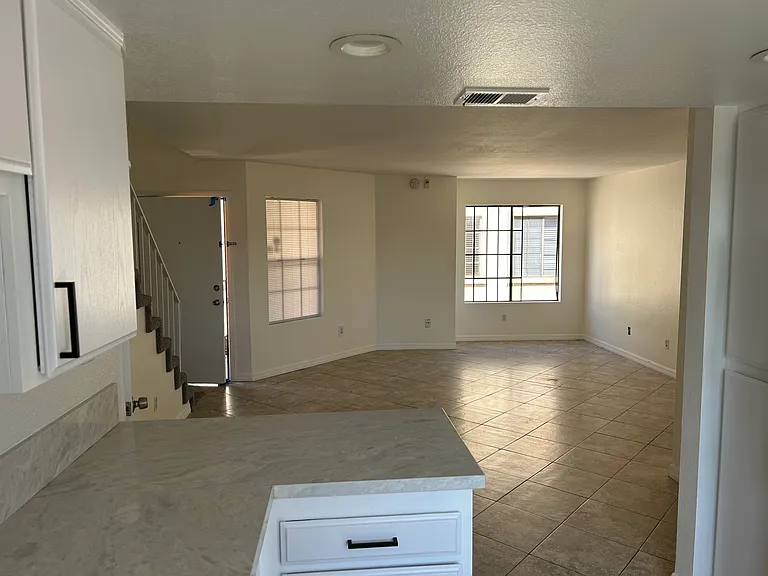 575 E St #3 — Photo 6