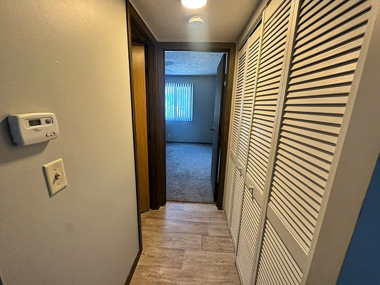 341 S 27th St #10 — Photo 6