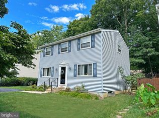 8497 Rainbow Bridge Ln, Springfield, VA 22153