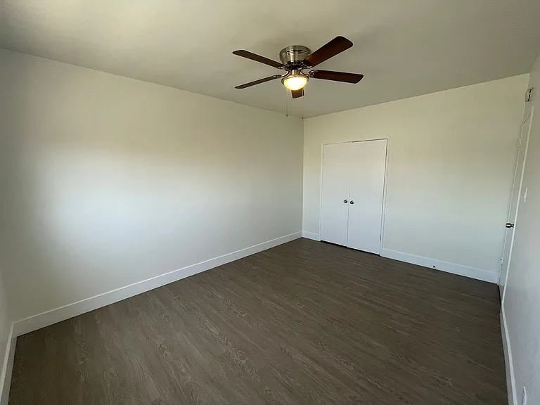 1101 Saint Louis Ave #7 — Photo 29